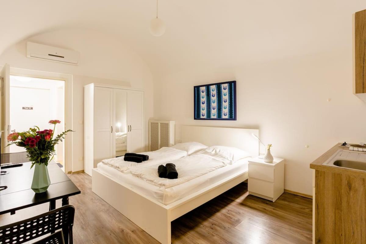Air Condition I All Sights In Walking Distance I 201 Mbit Wifi Vienne Extérieur photo